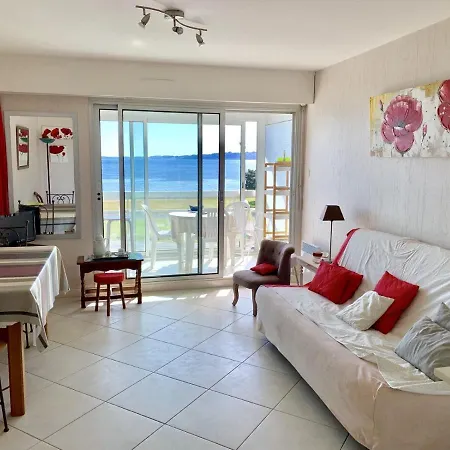3 Etoiles Avec Belle Vue Sur A - Ref 835 *